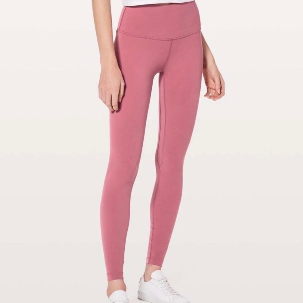 L pink lululemon aligns